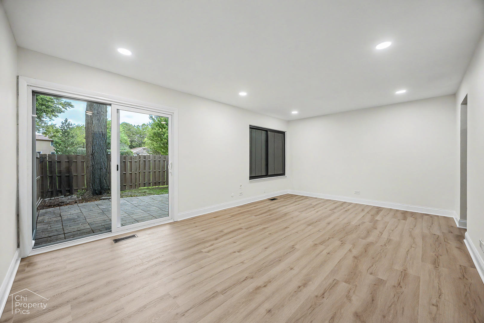 524 Yosemite Court Property Photo 7