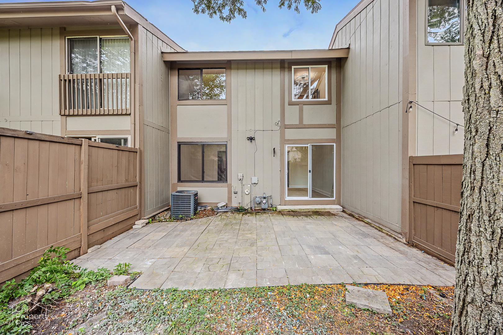 524 Yosemite Court Property Photo 27