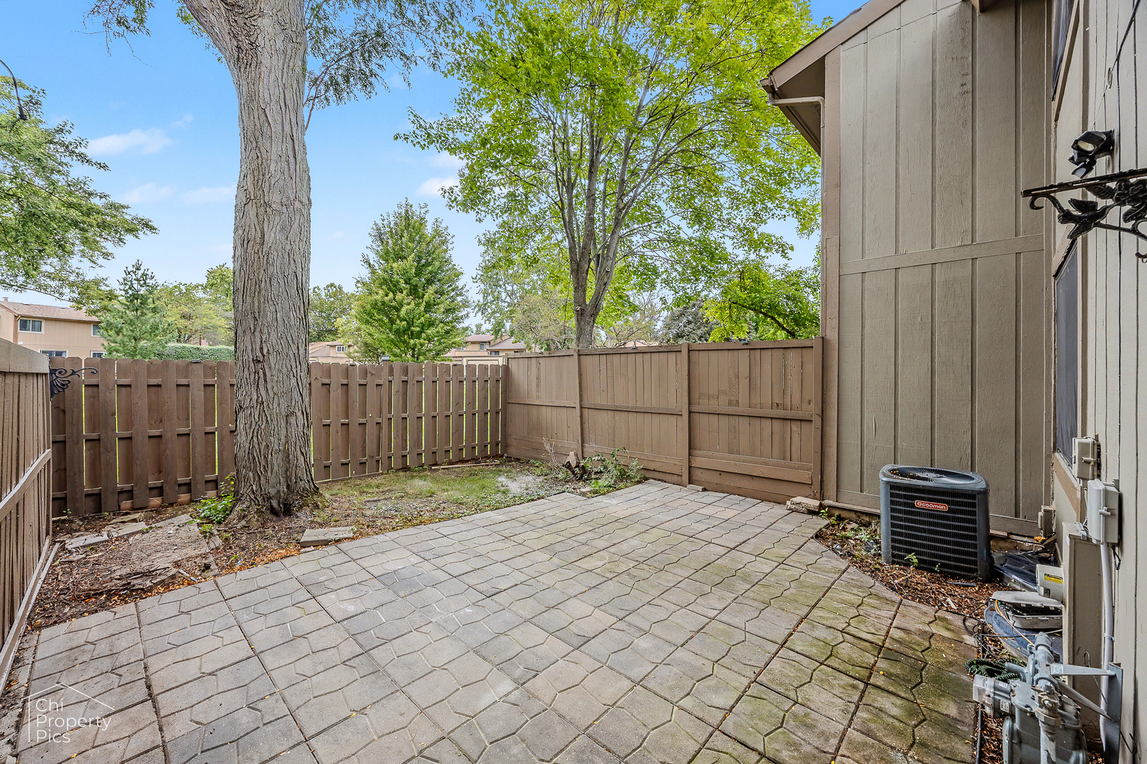 524 Yosemite Court Property Photo 28