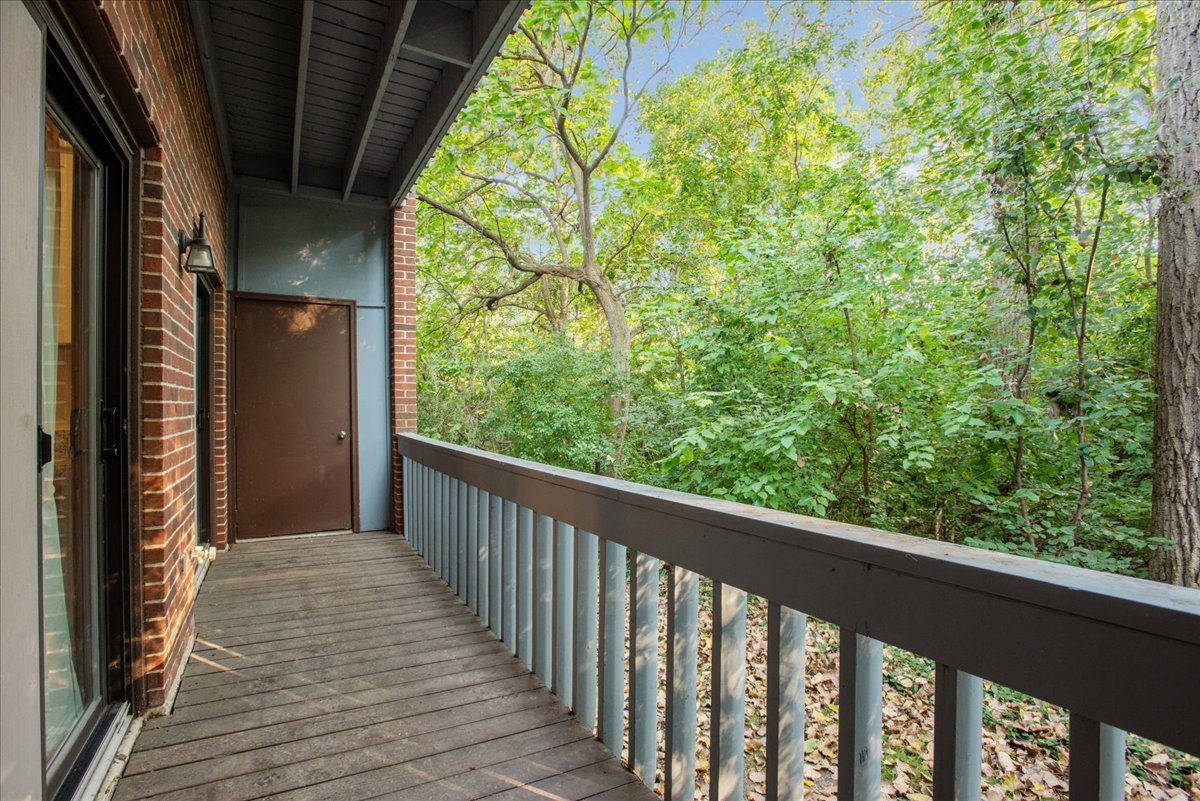 5373 Newport Drive 2-4b Property Photo 17