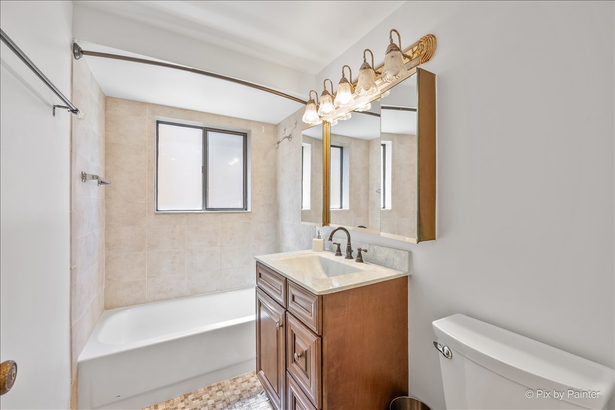 5312 W Windsor Avenue 2w Property Photo 6
