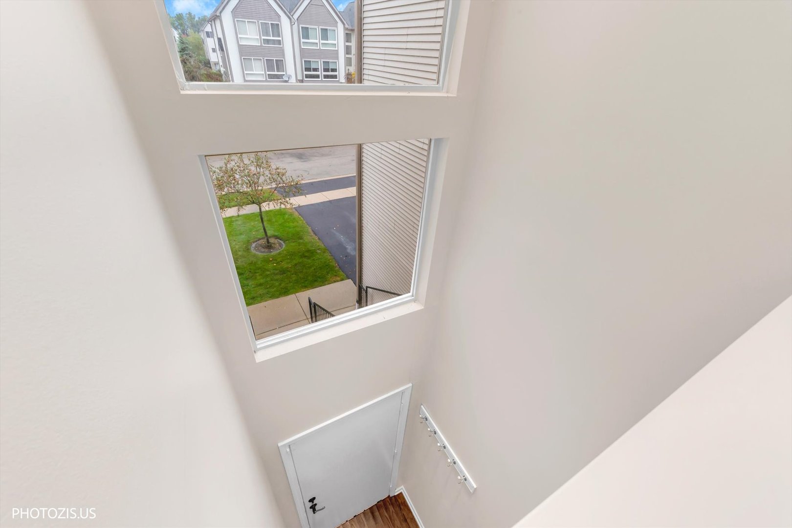 673 E Fountainview Drive 673 Property Photo 17