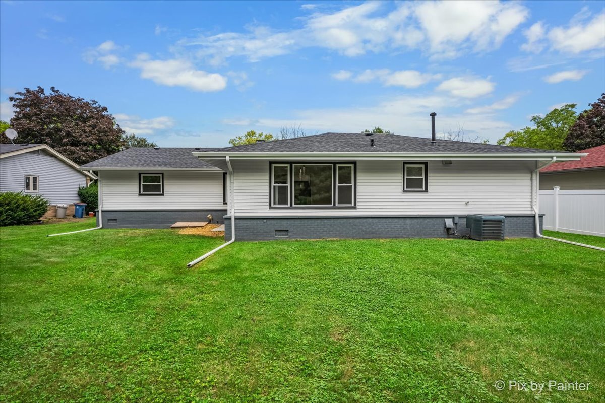 943 Oxford Street Property Photo 14
