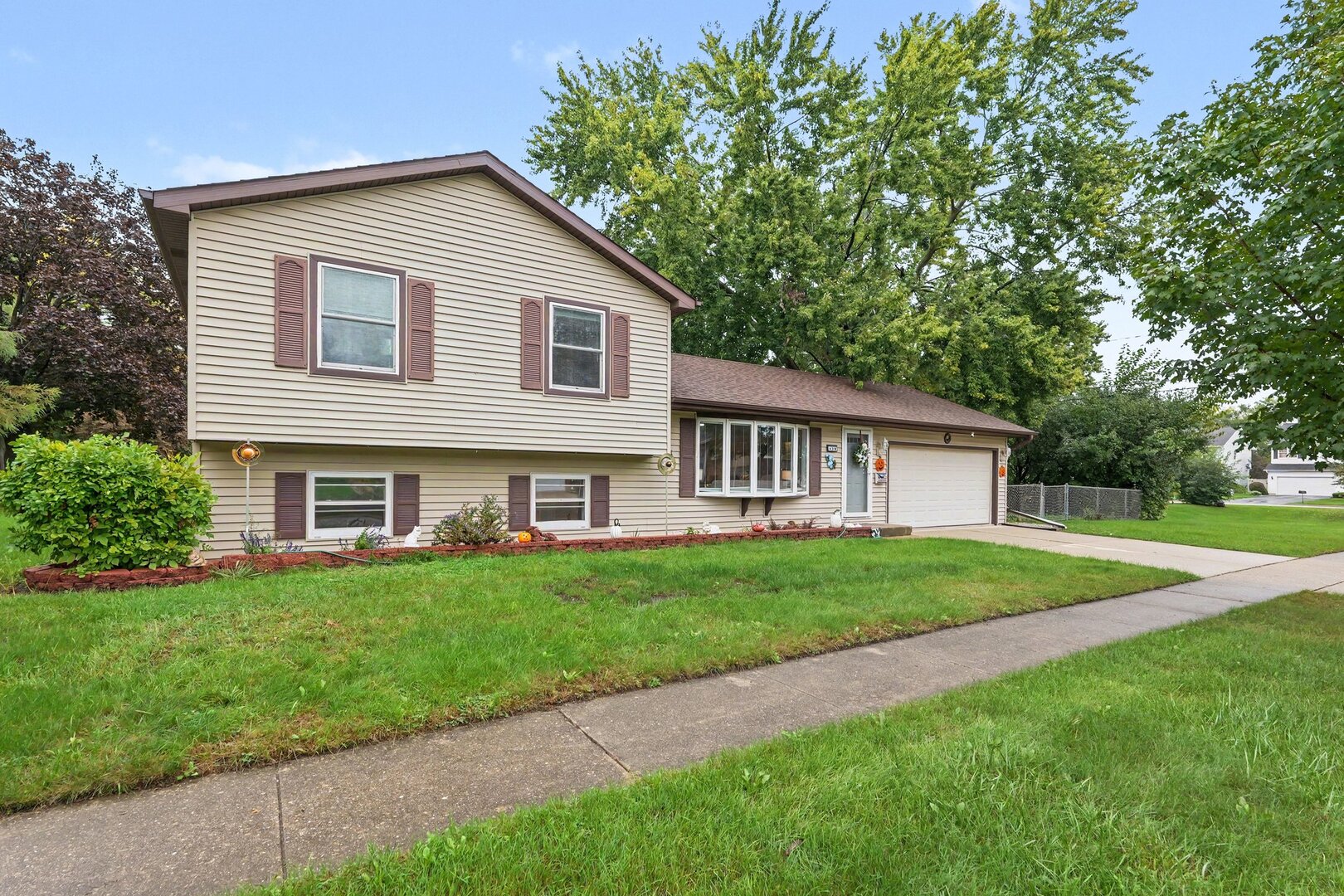 430 E Morse Avenue Property Photo 1