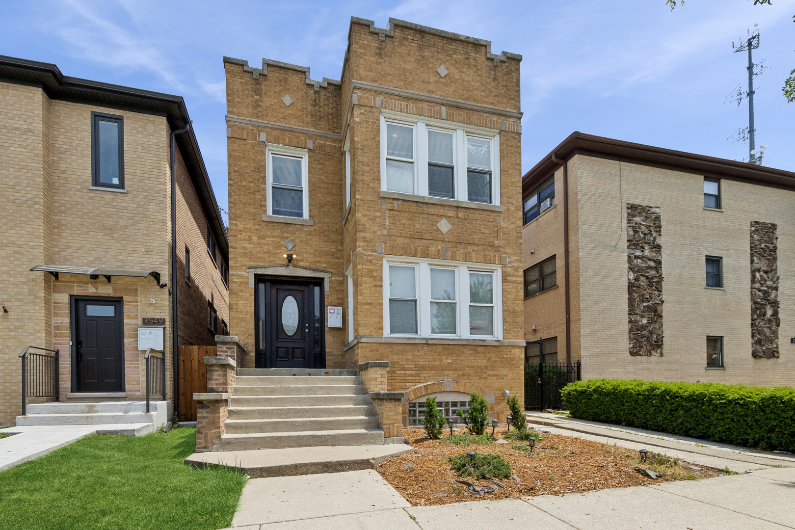 2547 72nd Court Property Photo 1
