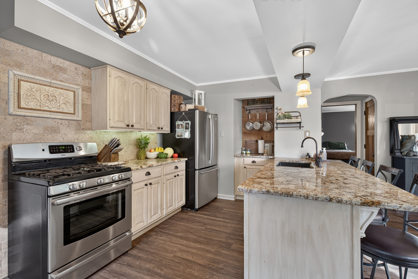 901 Lowden Road Property Photo 10