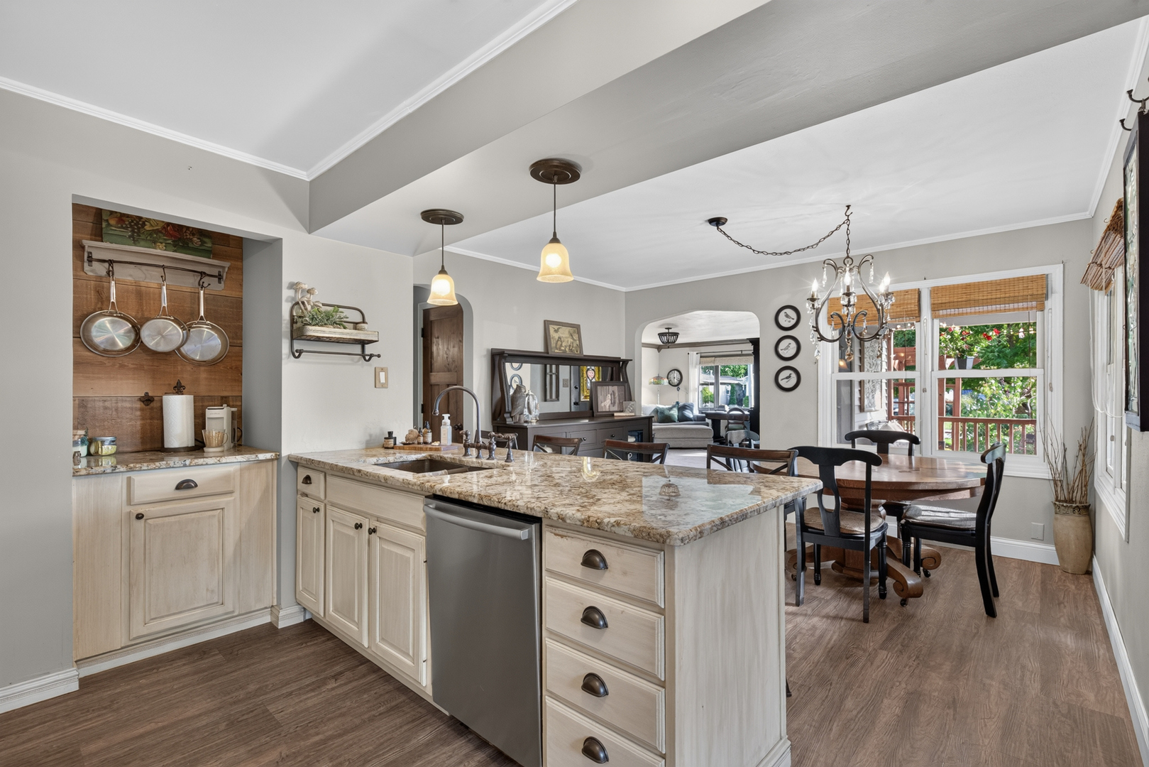901 Lowden Road Property Photo 12