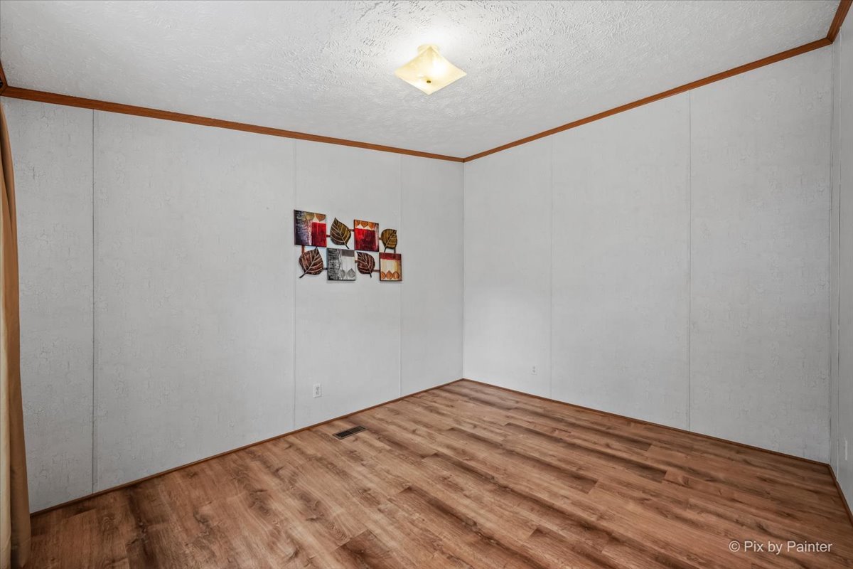 1130 Country Club Road Property Photo 7