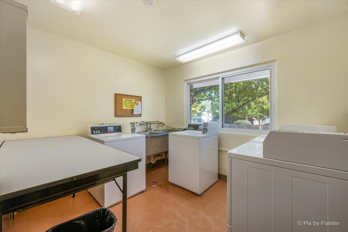 2632 N Windsor Drive 102 Property Photo 28
