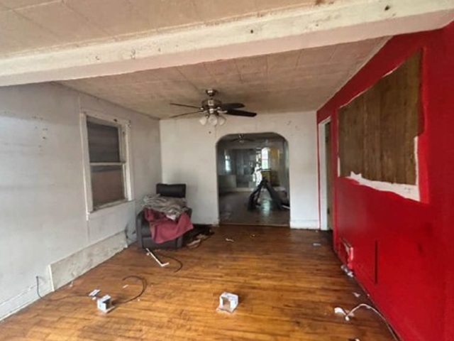 15807 Myrtle Avenue Property Photo 4