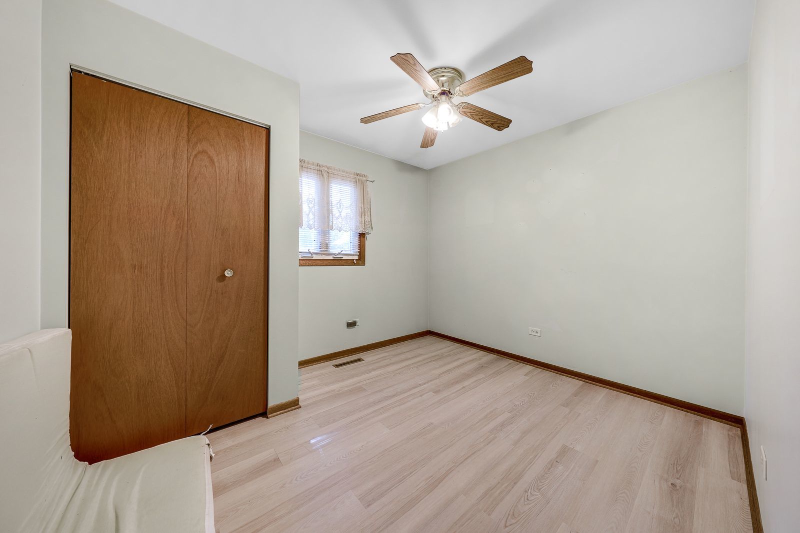 8910 Memory Trail Property Photo 16