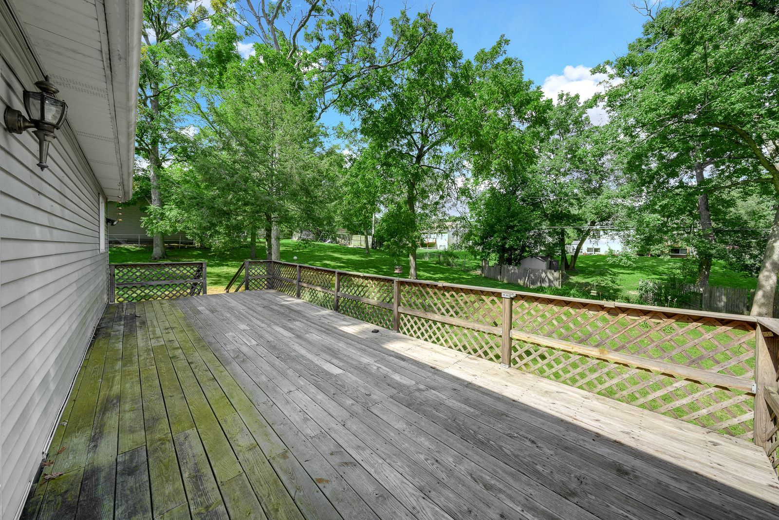 8910 Memory Trail Property Photo 21