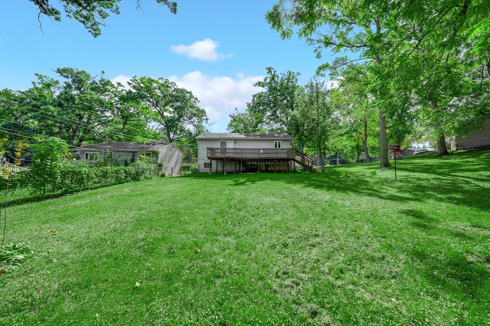 8910 Memory Trail Property Photo 22