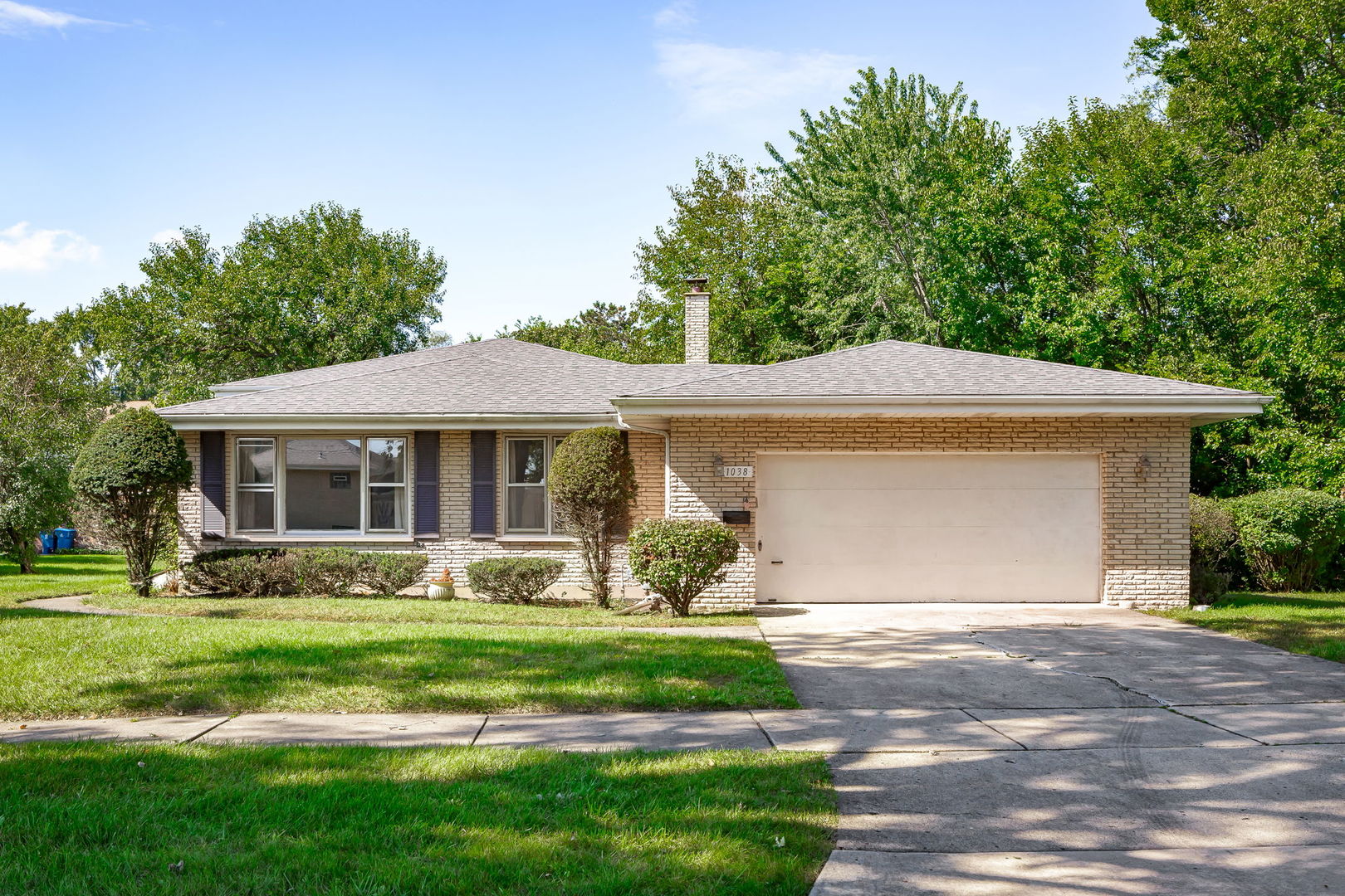 1038 S Sunset Avenue Property Photo 1