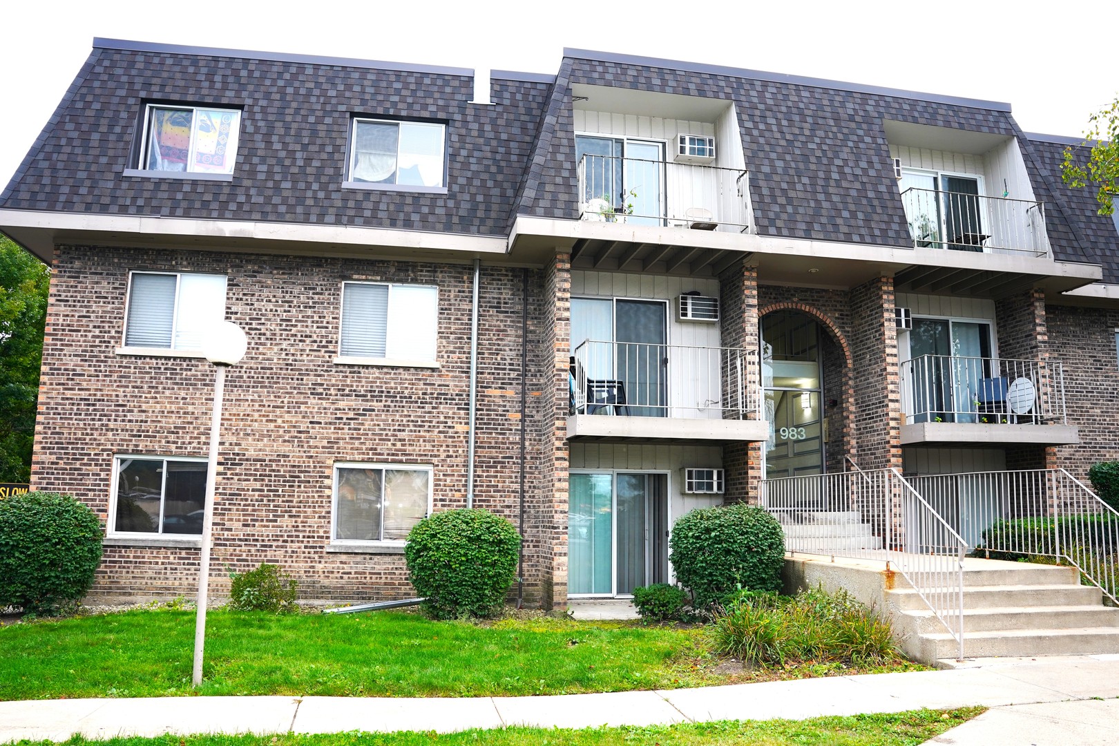 983 Crimson Court 307 Property Photo 1