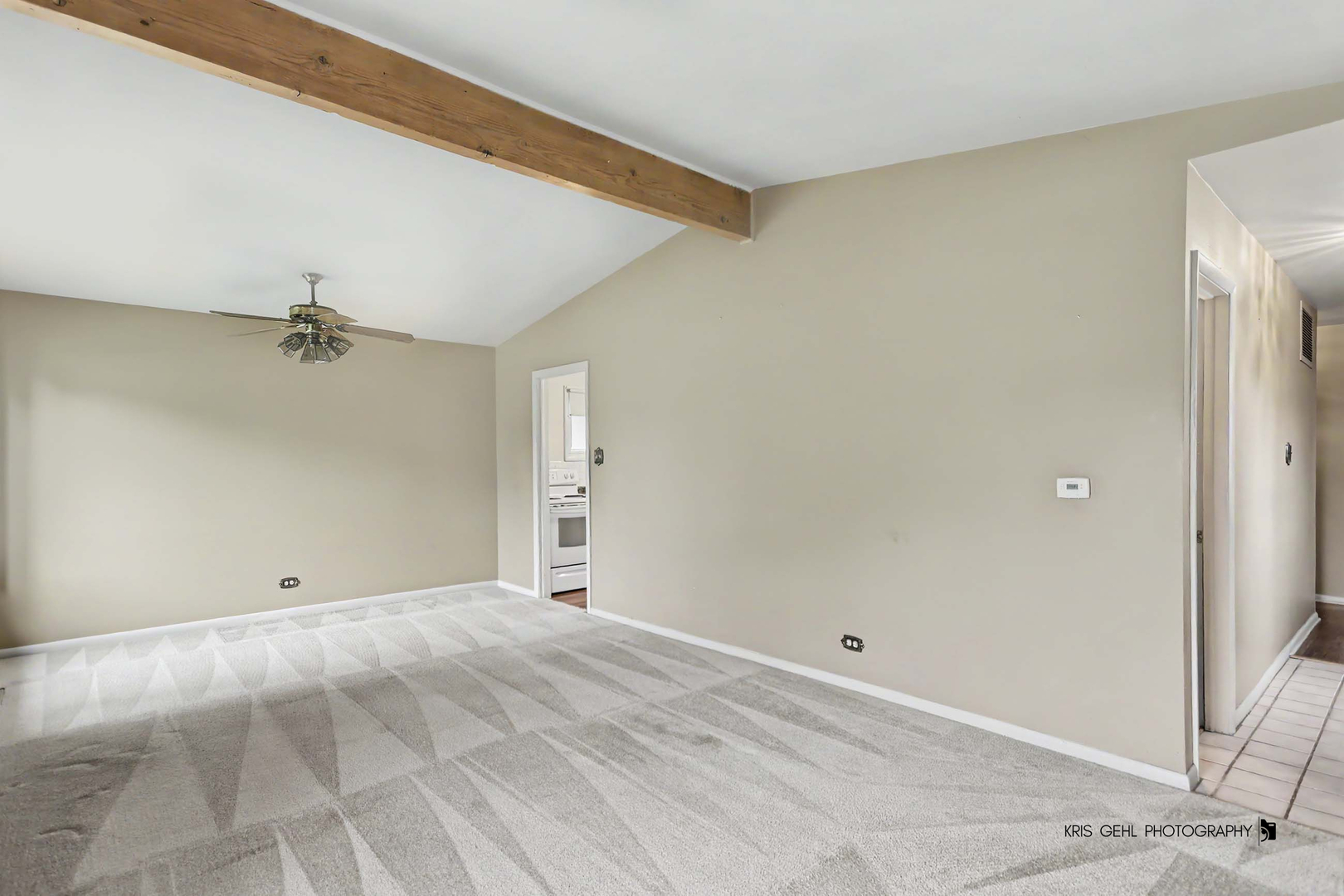 16 W Jeffery Avenue Property Photo 3