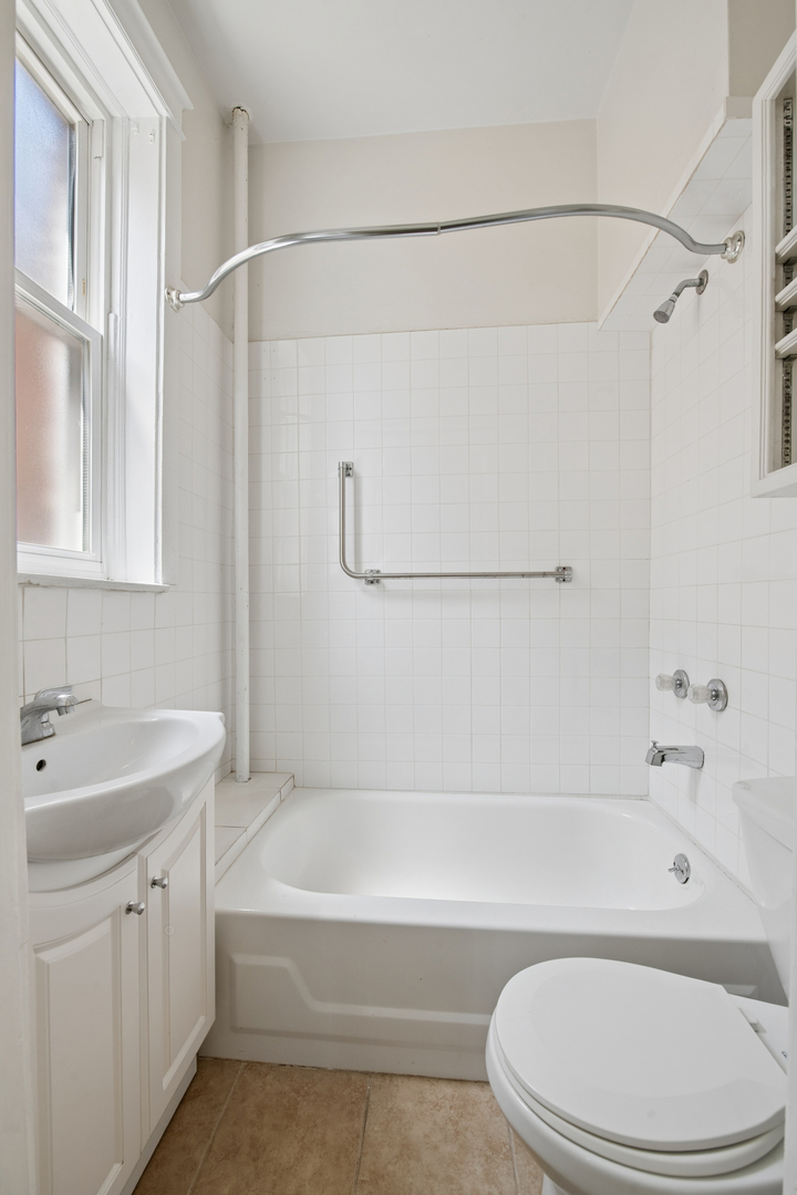 5715 S Blackstone Avenue 2s Property Photo 23