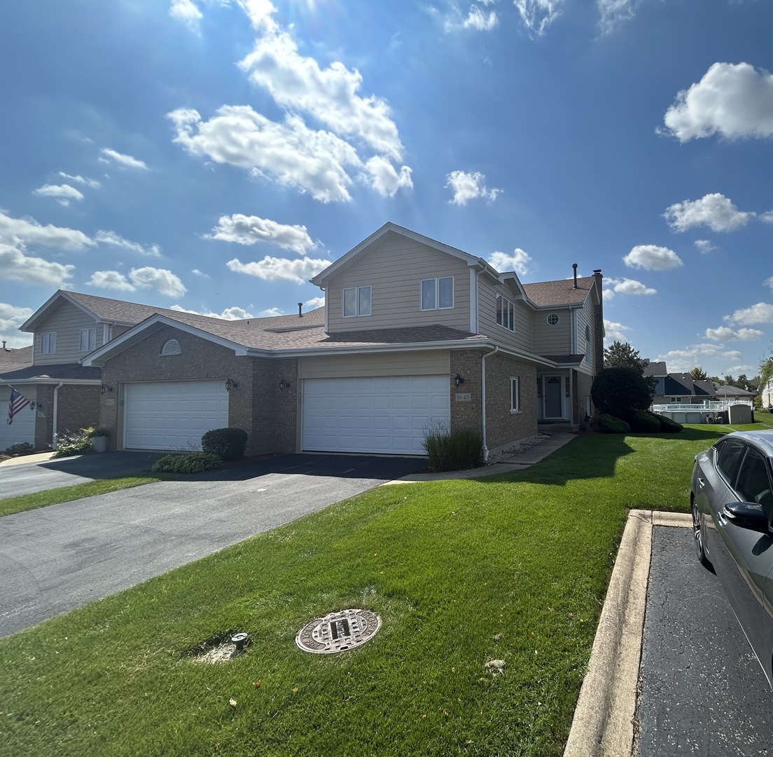 8645 Cashel Lane Property Photo 2