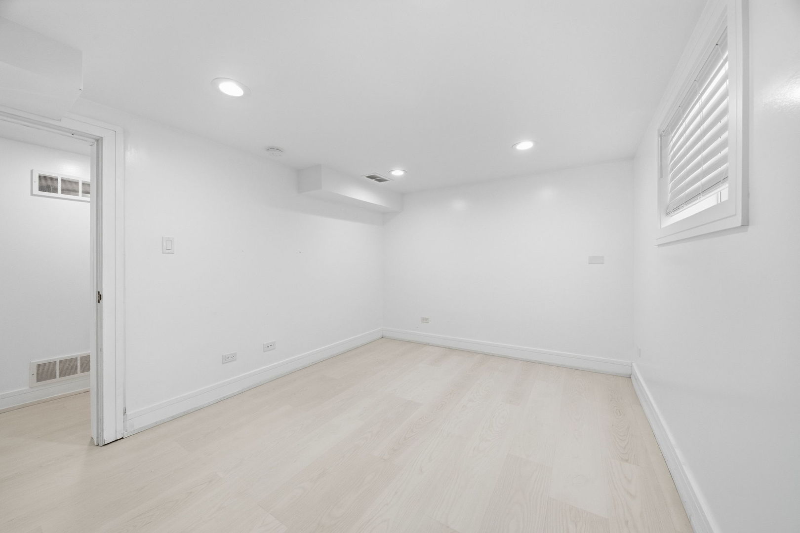6148 S Moody Avenue Property Photo 40
