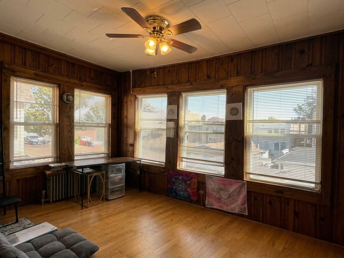2709 N Austin Avenue Property Photo 8