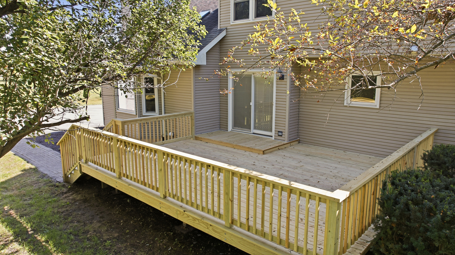 3429 Wolf Road Property Photo 13
