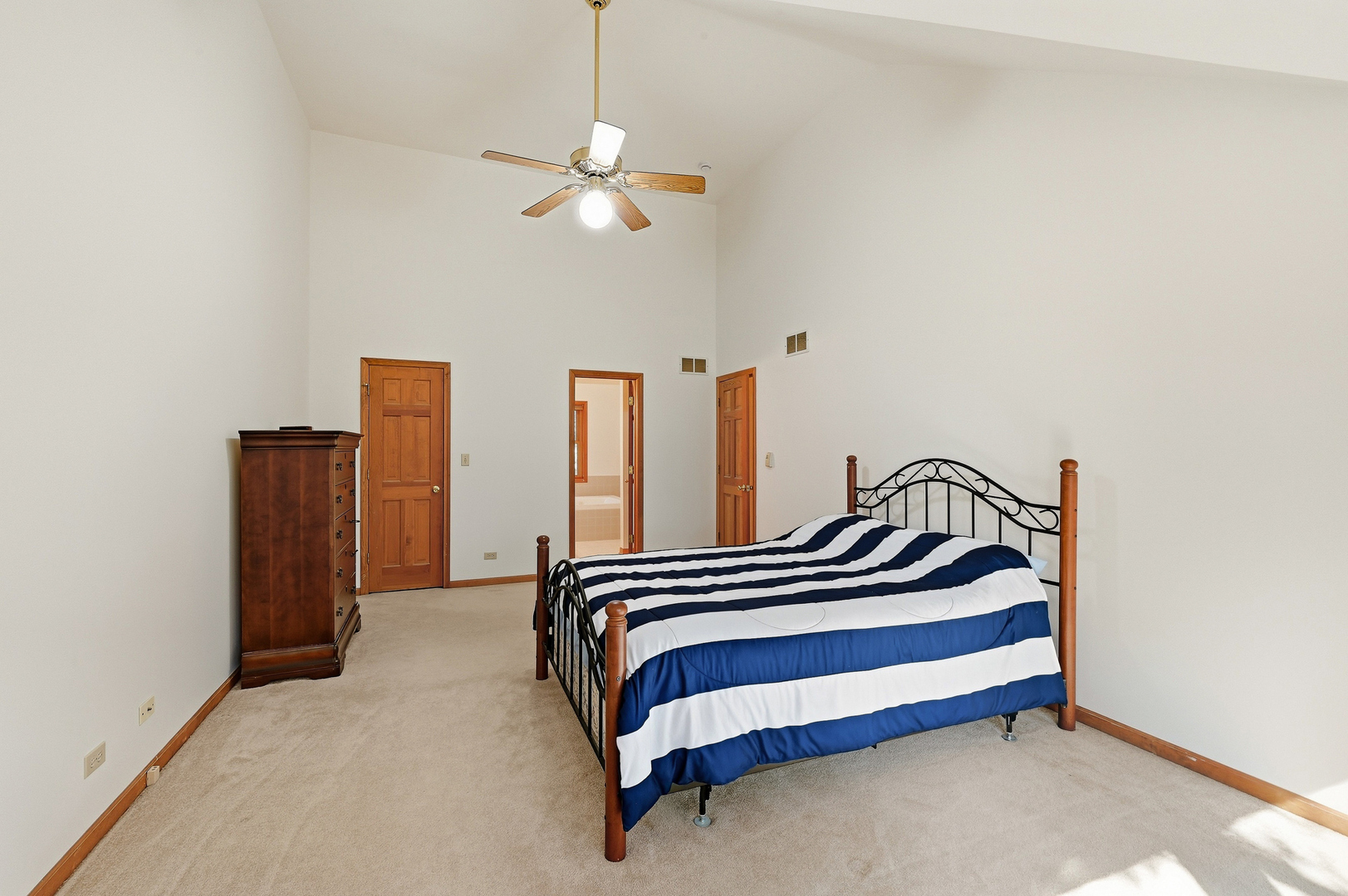 3429 Wolf Road Property Photo 32