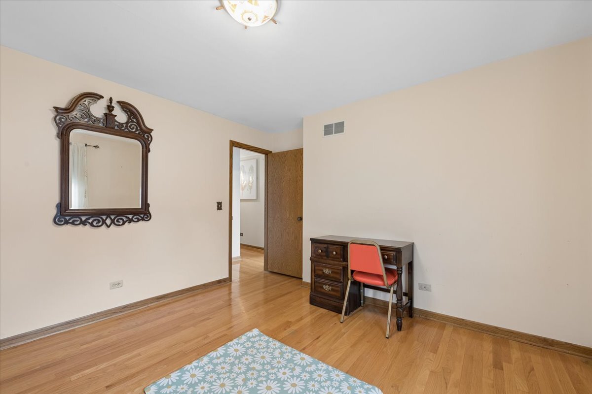 5800 N Octavia Avenue Property Photo 20