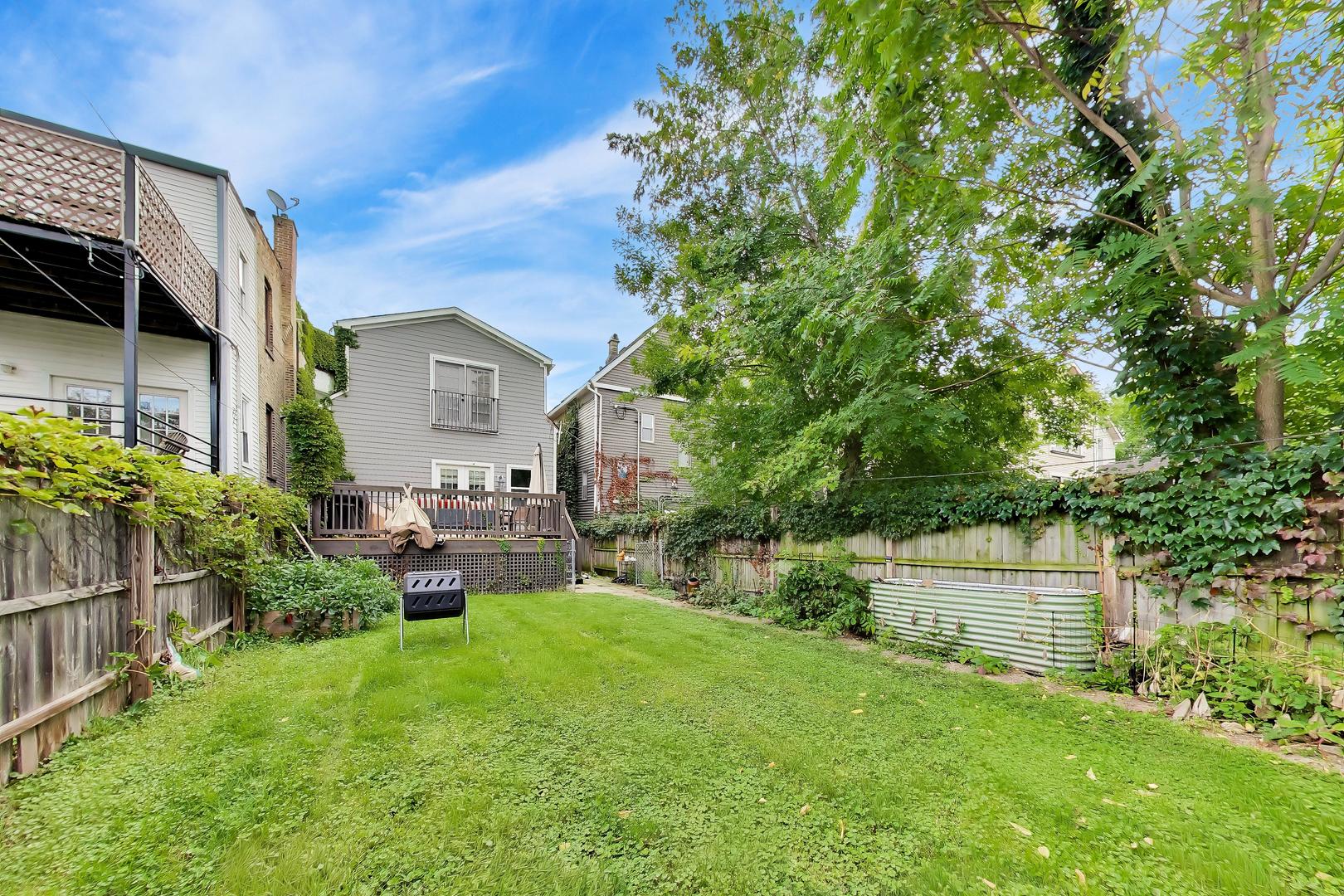2052 N Whipple Street Property Photo 37