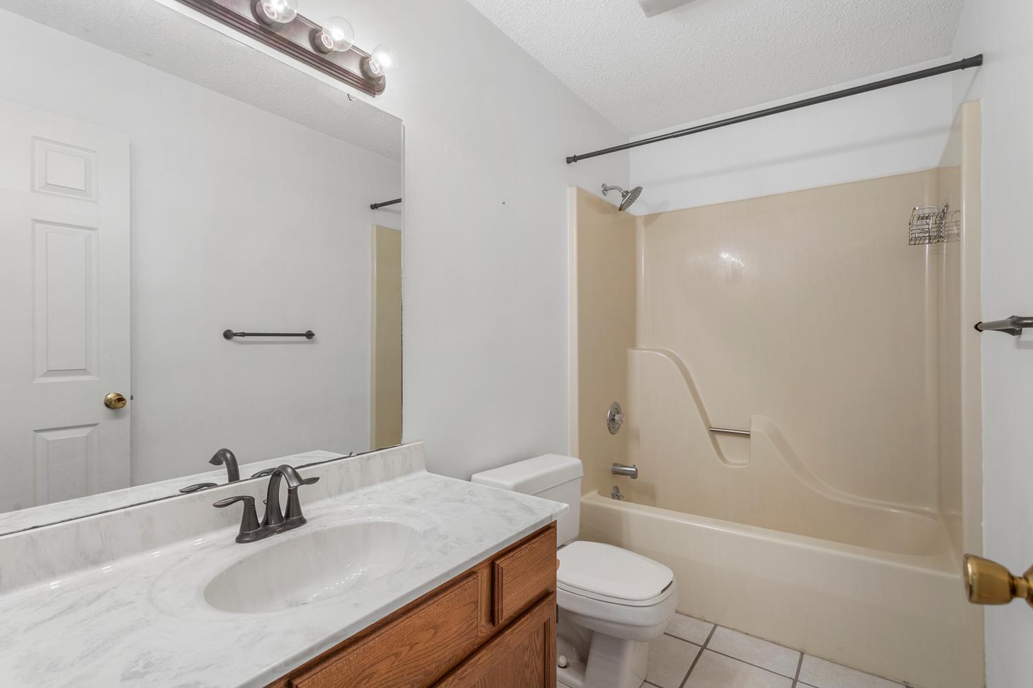 1404 Quail Run Drive Property Photo 27