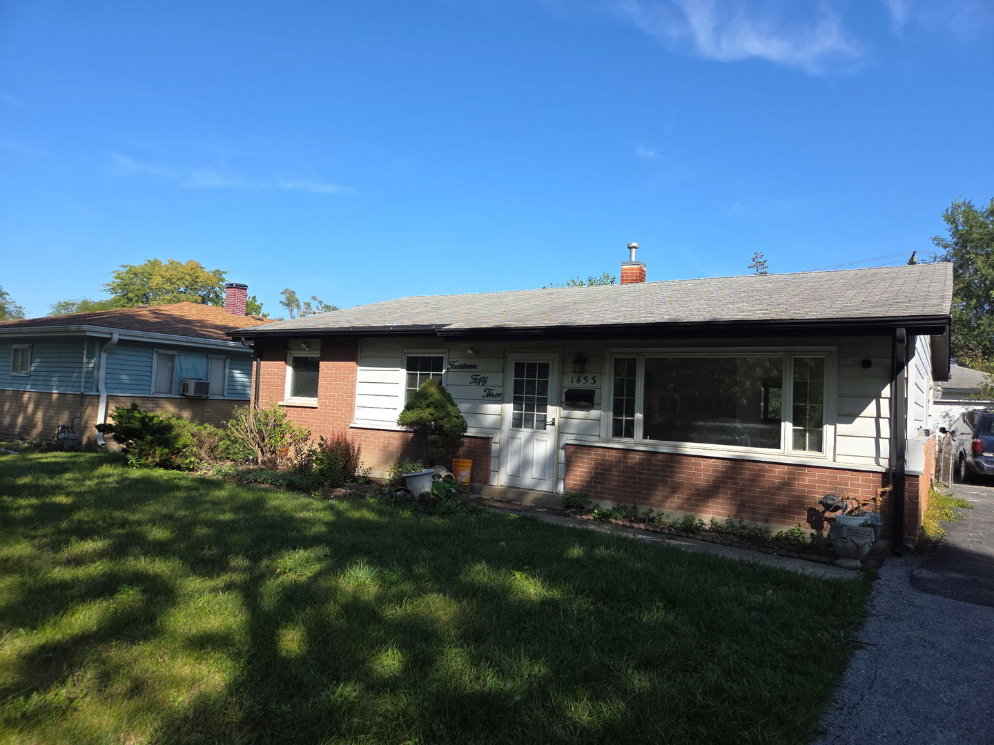 1453 Forest Place Property Photo 1