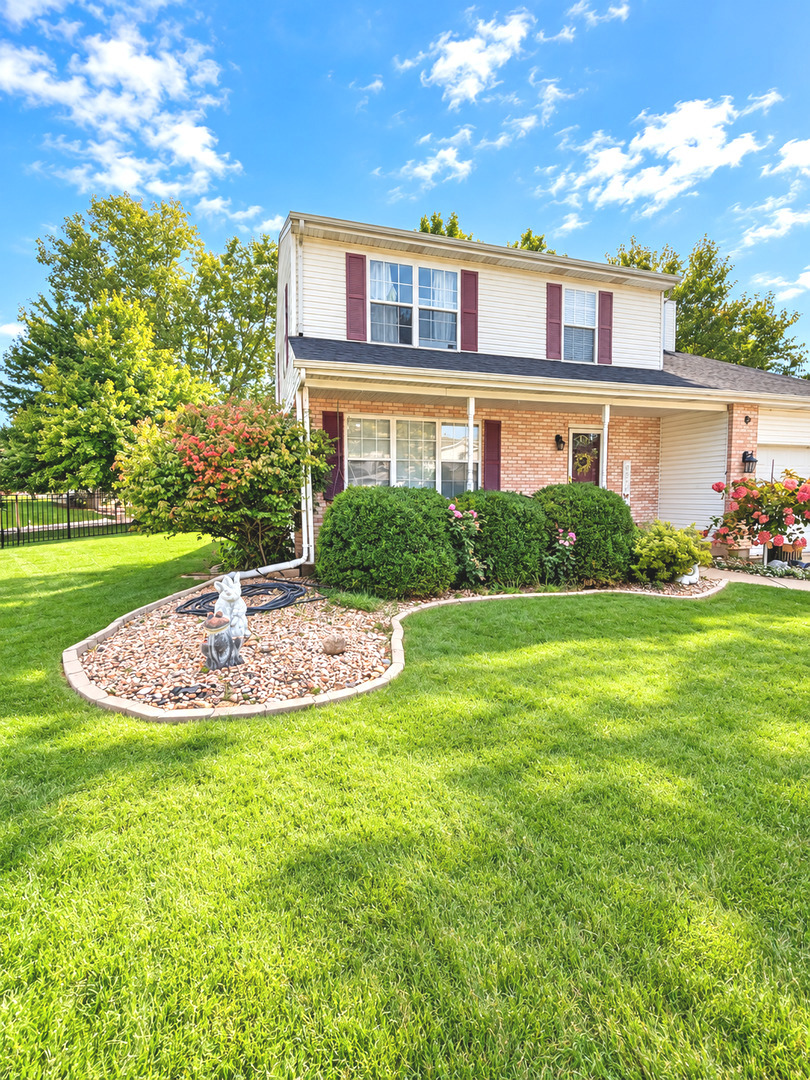 1216 Laurakriss Court Property Photo 1