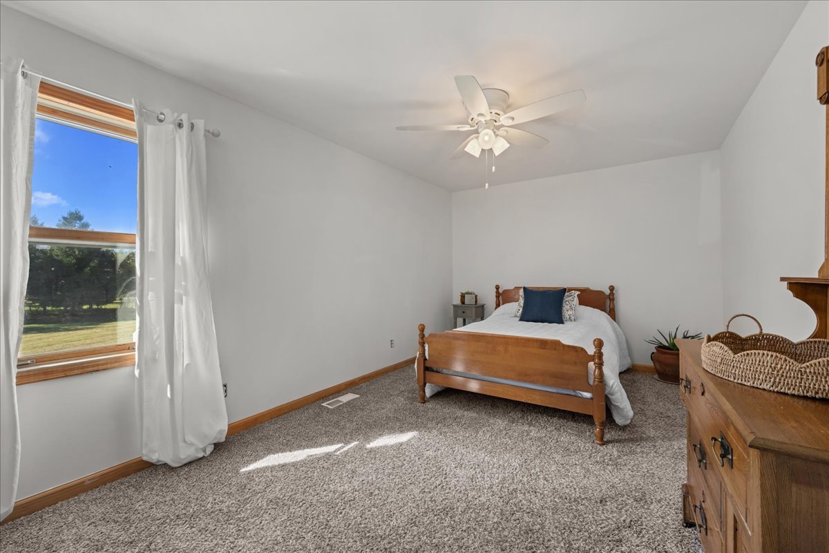9n424 Tamara Drive Property Photo 22