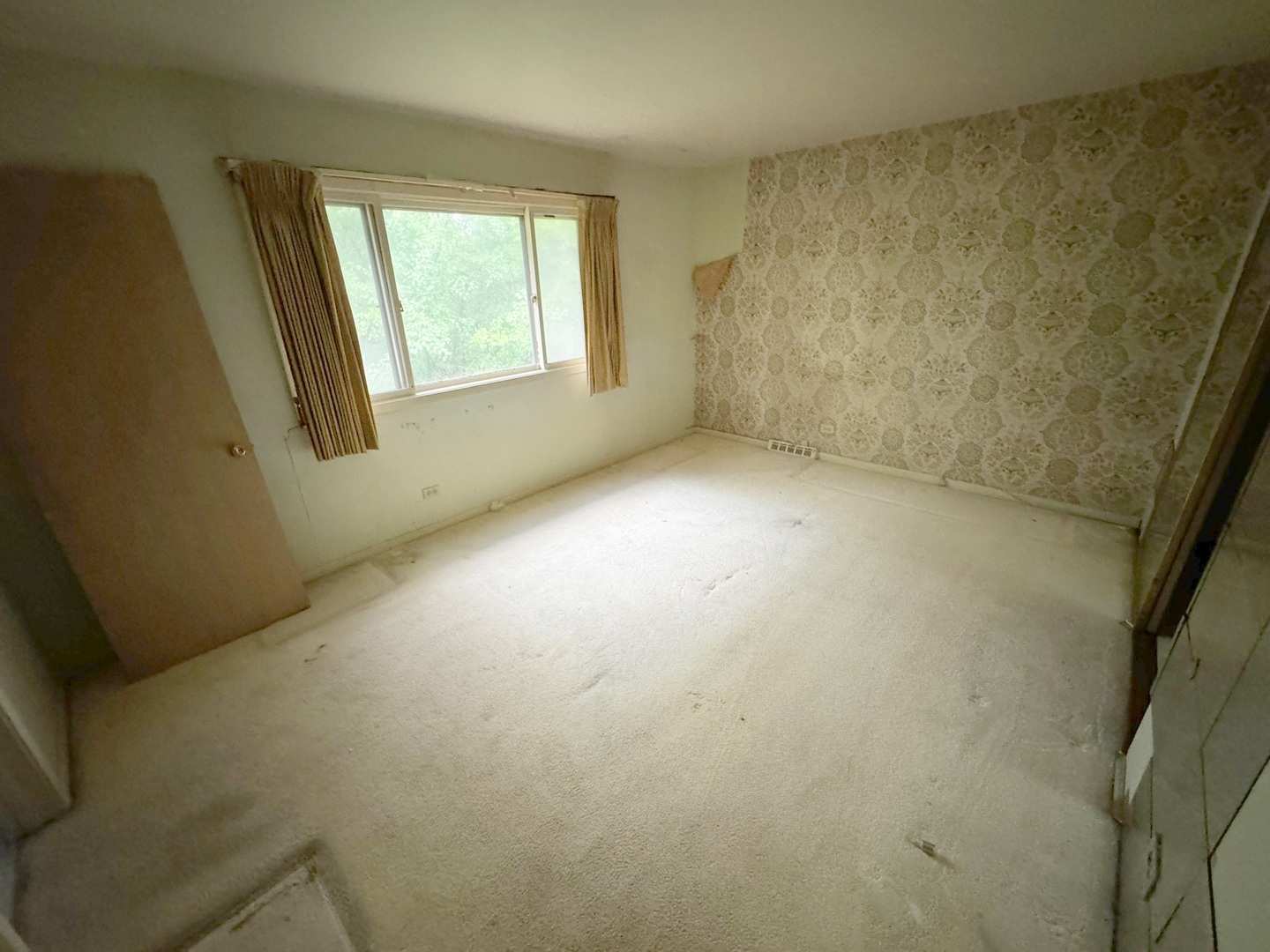 1935 Birch Road Property Photo 8