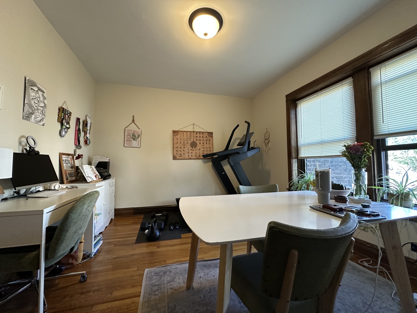 4616 N Sacramento Avenue 2 Property Photo 6