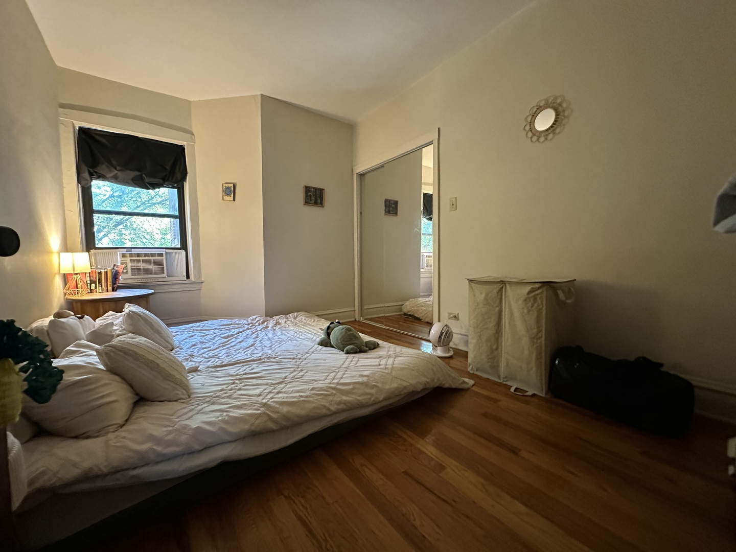 4616 N Sacramento Avenue 2 Property Photo 12