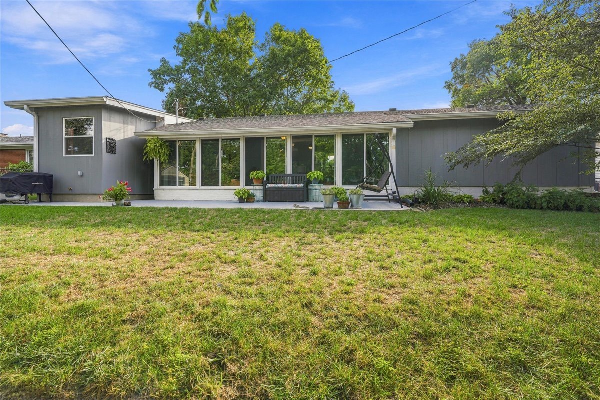 208 Mecherle Drive Property Photo 29