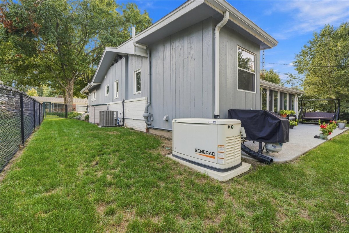 208 Mecherle Drive Property Photo 34