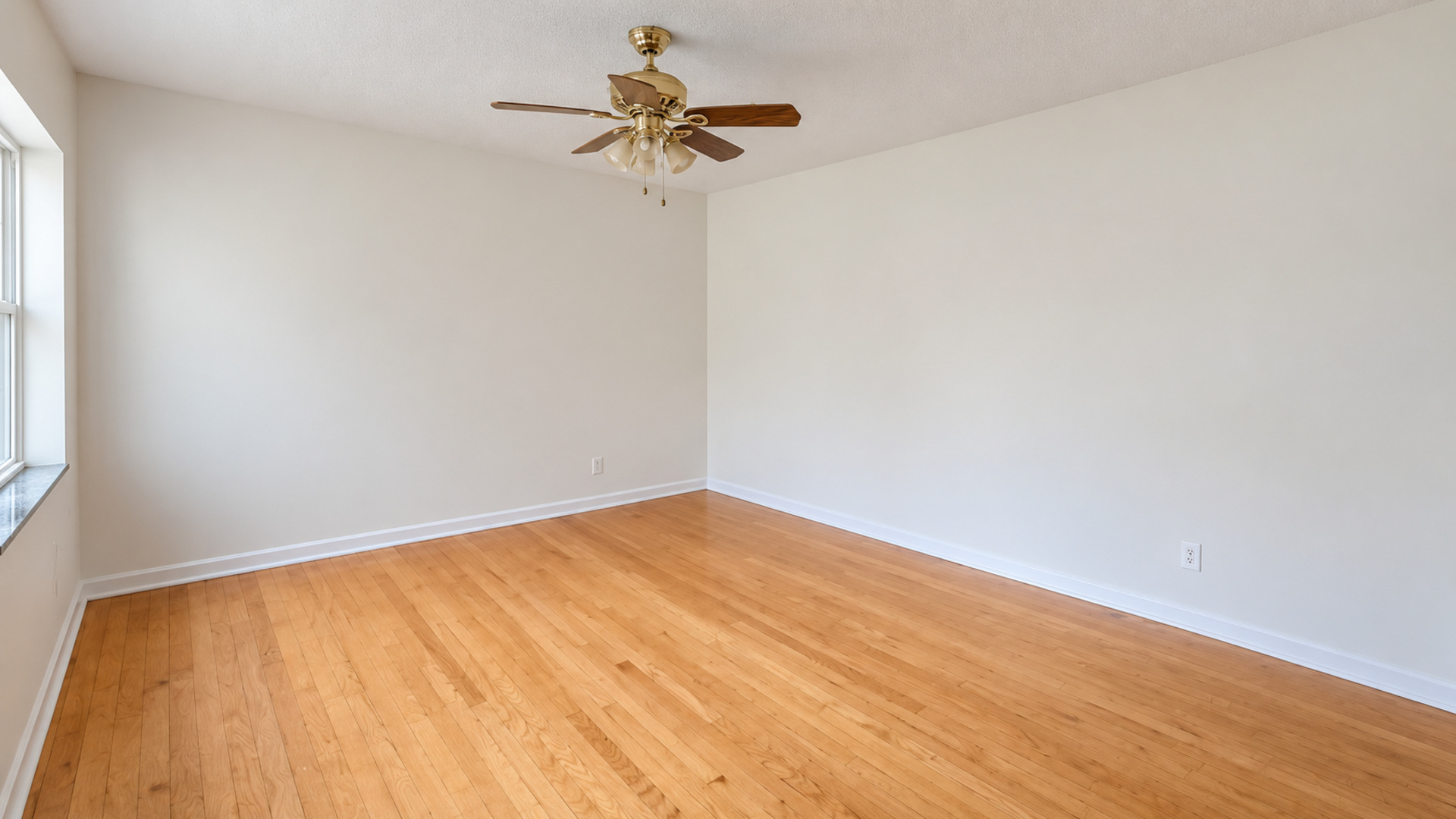 3560 W Cortland Street 2rw Property Photo 5