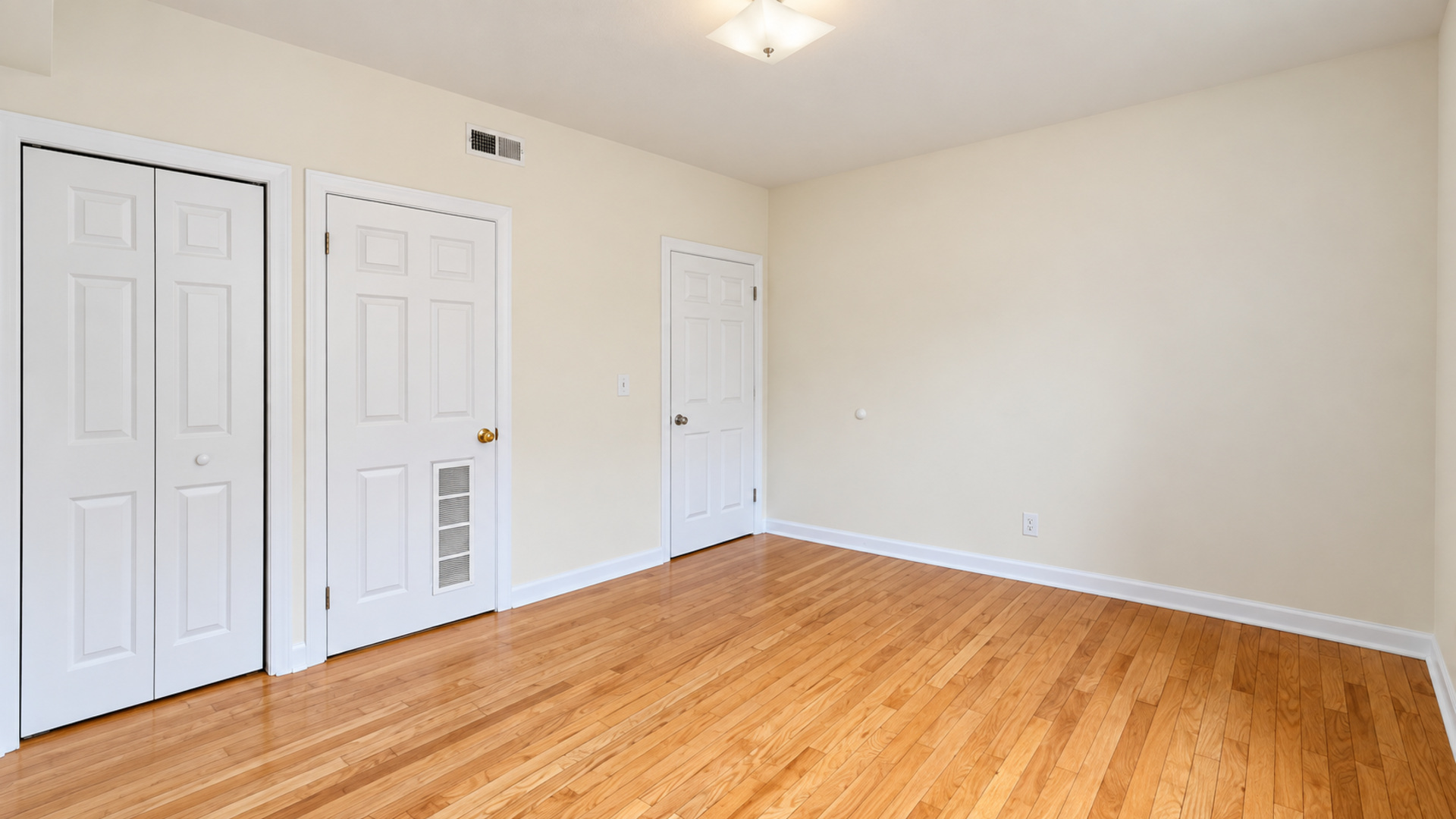 3560 W Cortland Street 2rw Property Photo 8