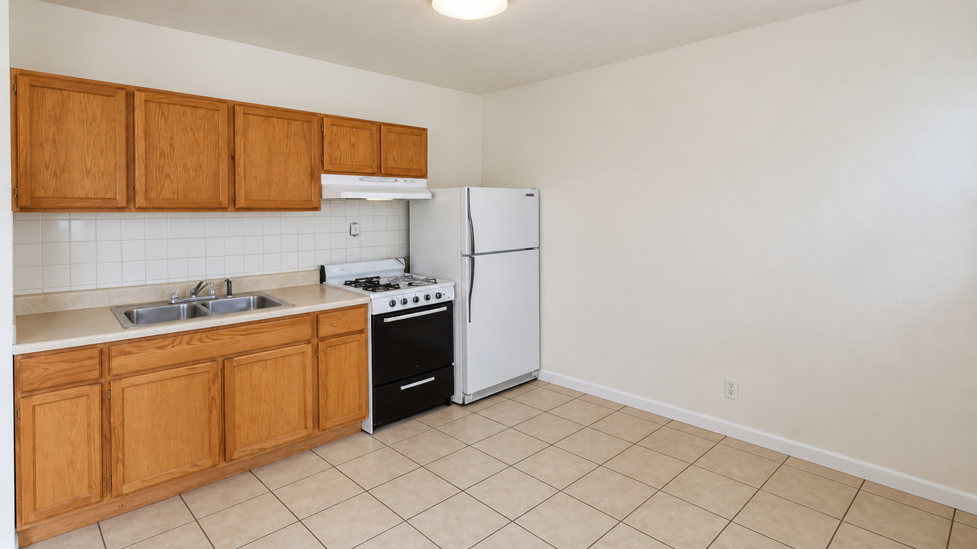 3560 W Cortland Street 2rw Property Photo 12