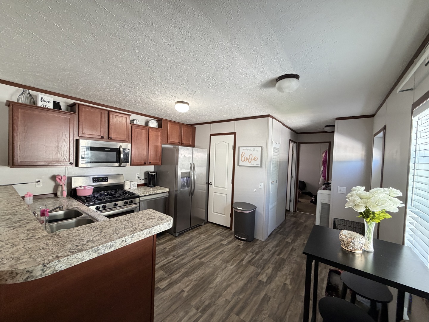 407 4th Street Property Photo 6