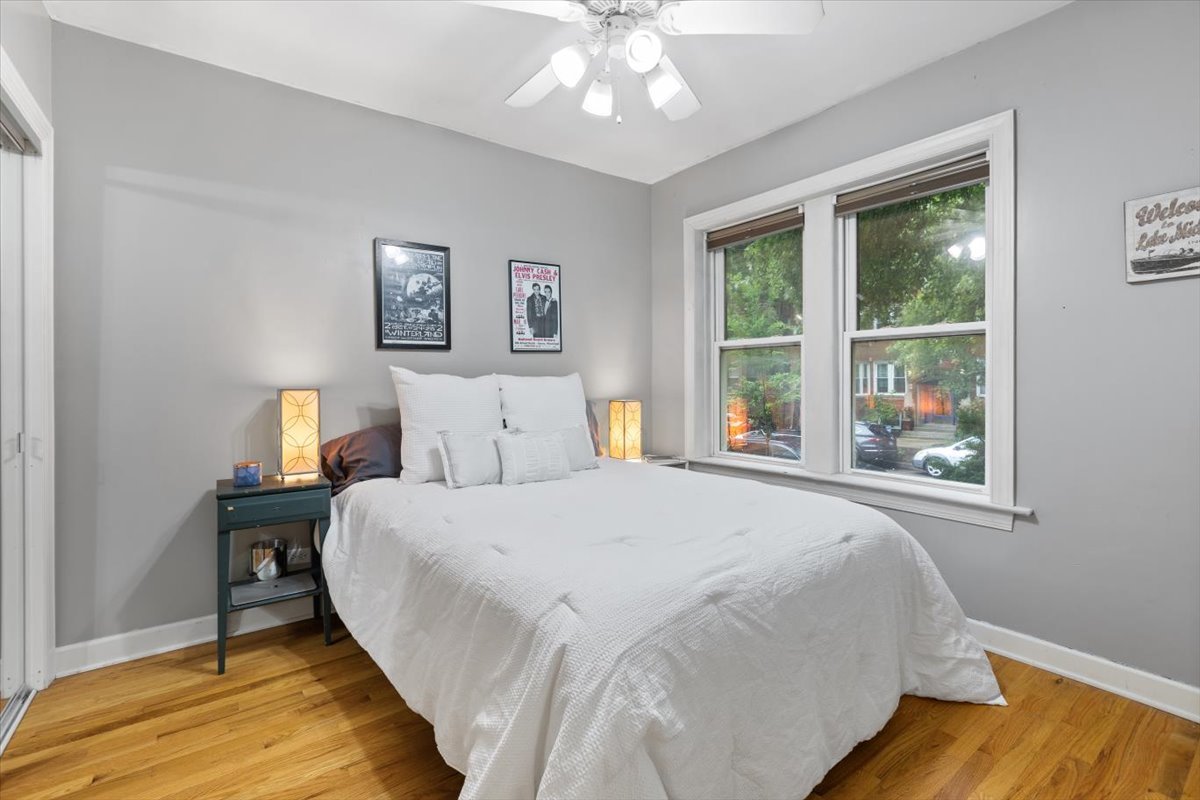 1531 W Rosemont Avenue 1n Property Photo 9