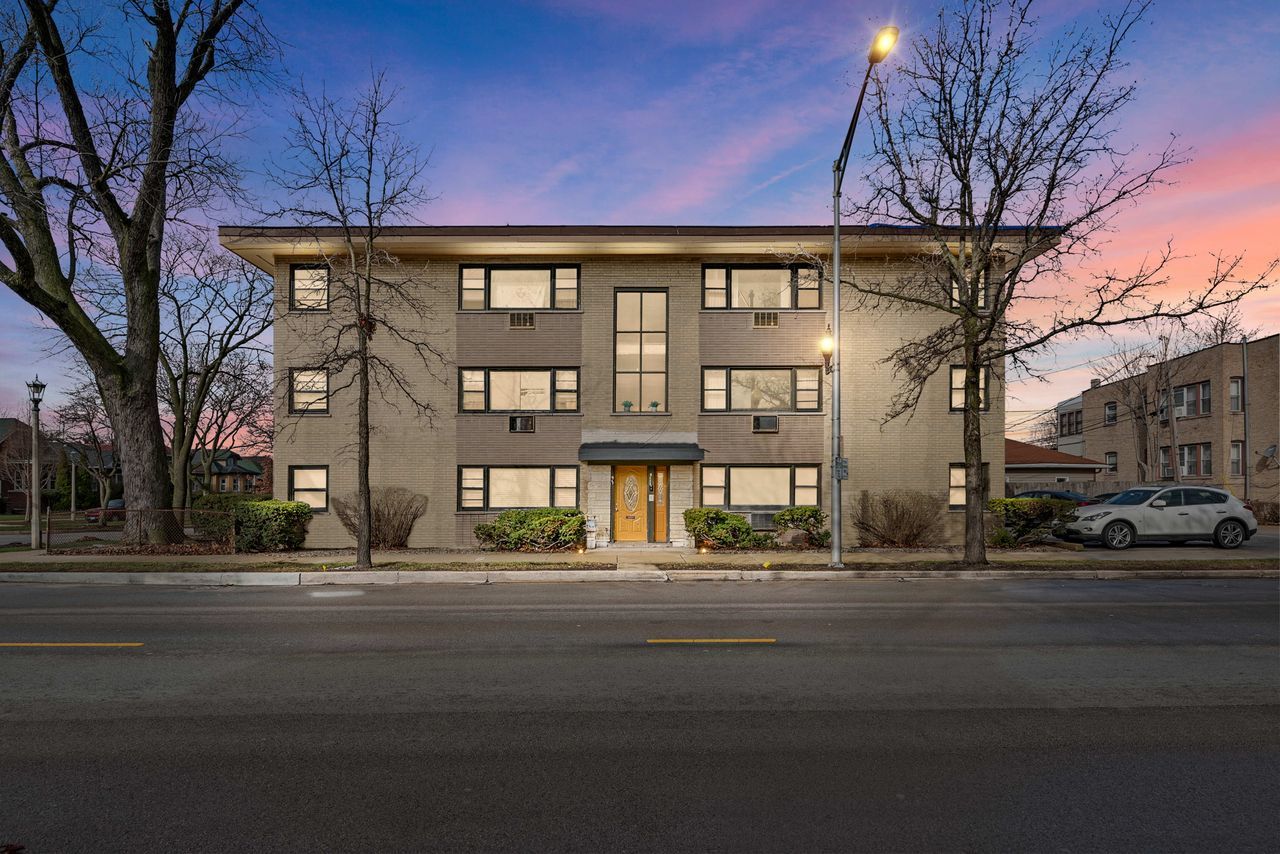 2 Le Moyne Parkway 2n Property Photo 1