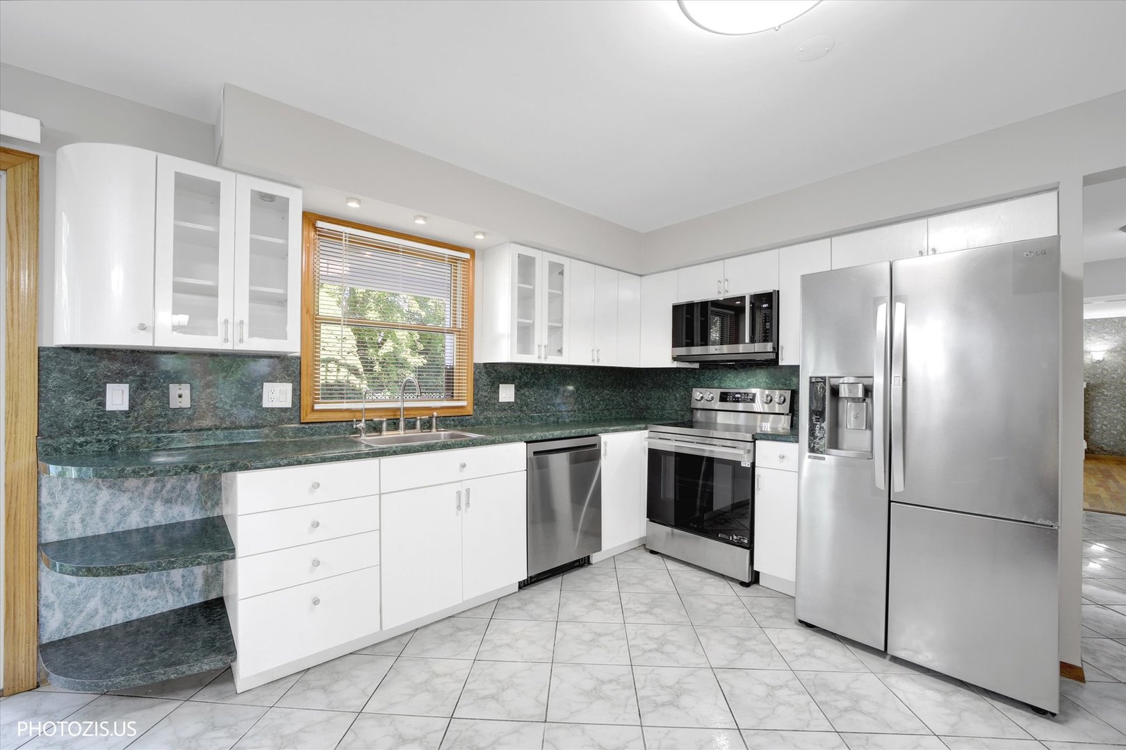 10 Mayflower Road Property Photo 19