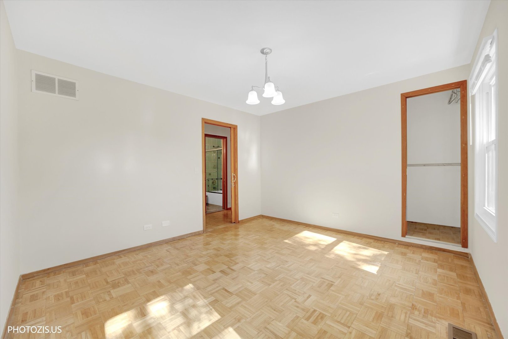 10 Mayflower Road Property Photo 47