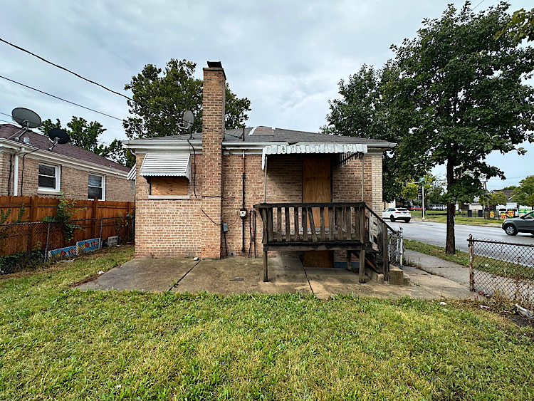 1159 N Long Avenue Property Photo 2