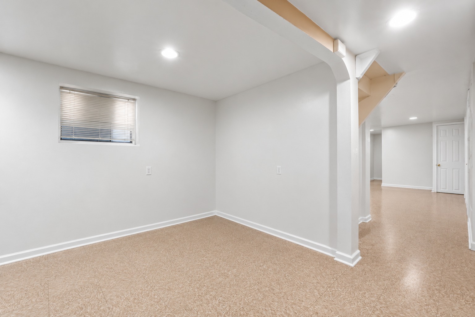 5349 W Fletcher Street Property Photo 25