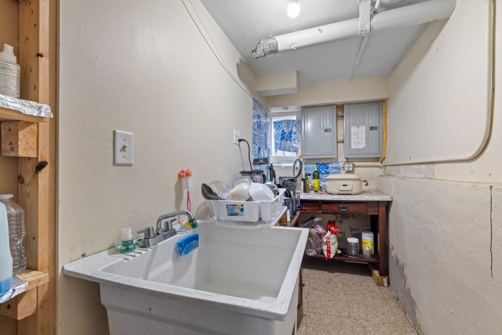 5349 W Fletcher Street Property Photo 30