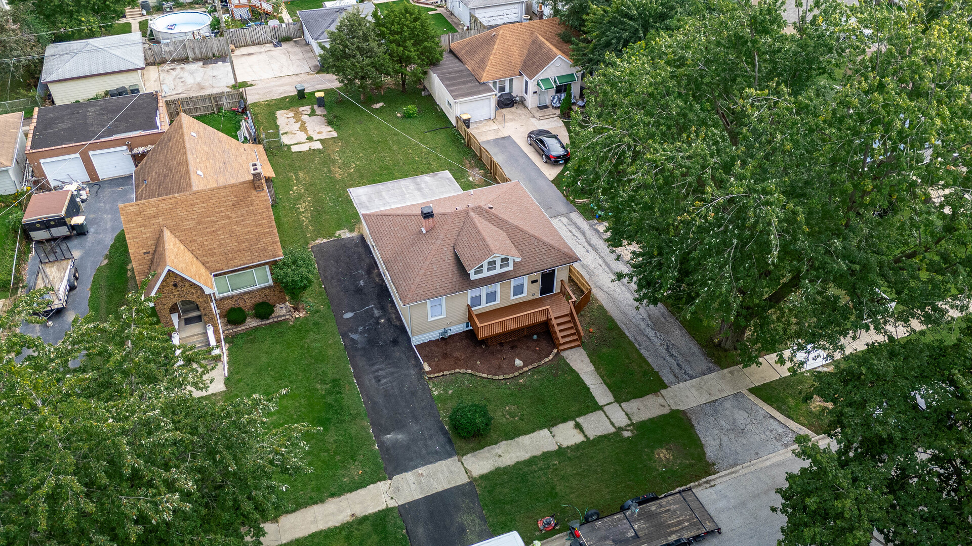 17825 Chicago Avenue Property Photo 6