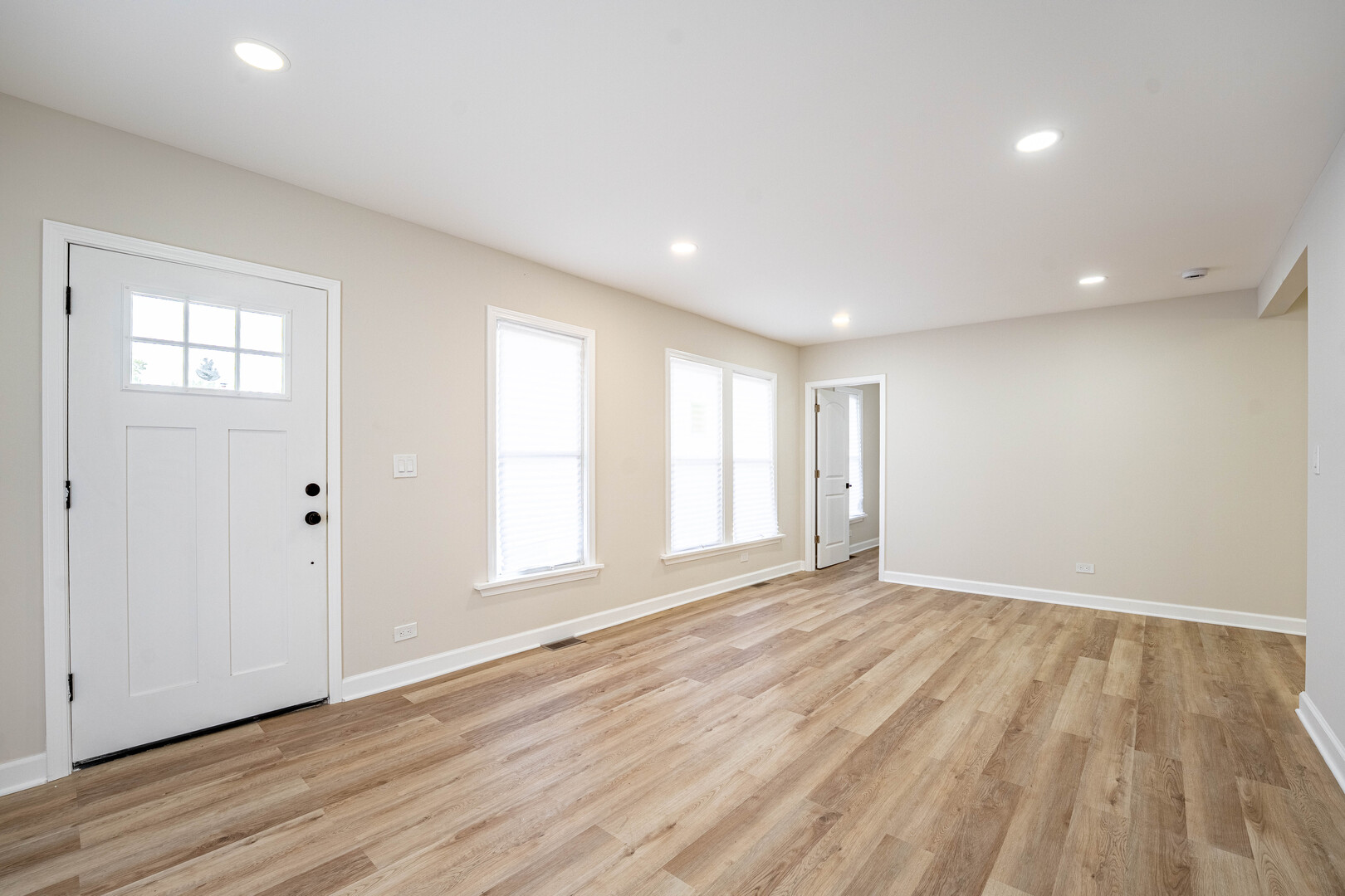 17825 Chicago Avenue Property Photo 8